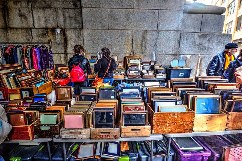 9 Must-Visit New York Markets Filled With Rare Finds And Amazing Prices - Decor Hint Brooklyn Flea