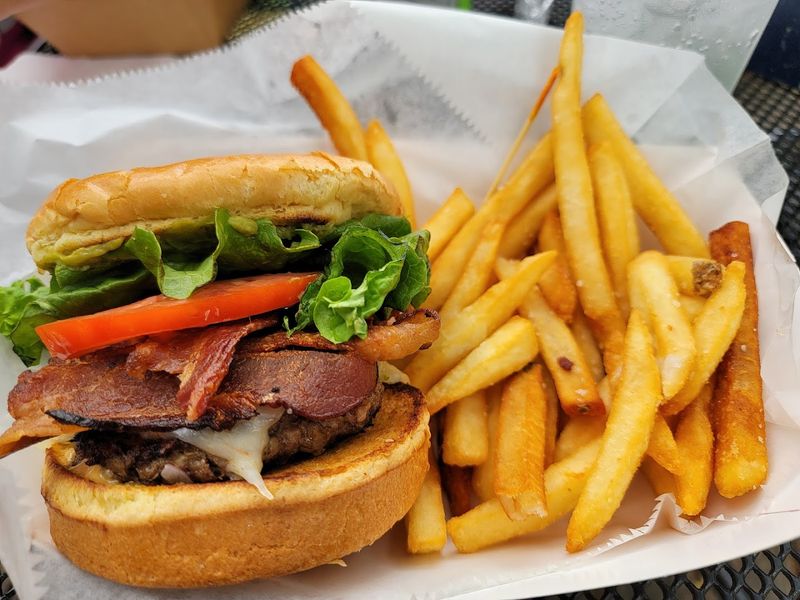 Wallace Station Deli And Bakery, Versailles