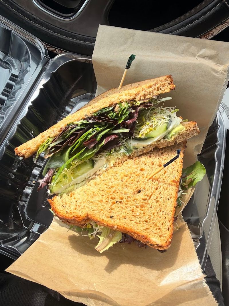 Six Mile Eats, Mt Pleasant