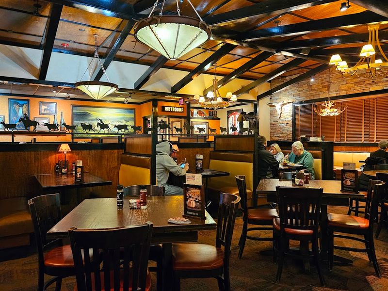 LongHorn Steakhouse, Williston