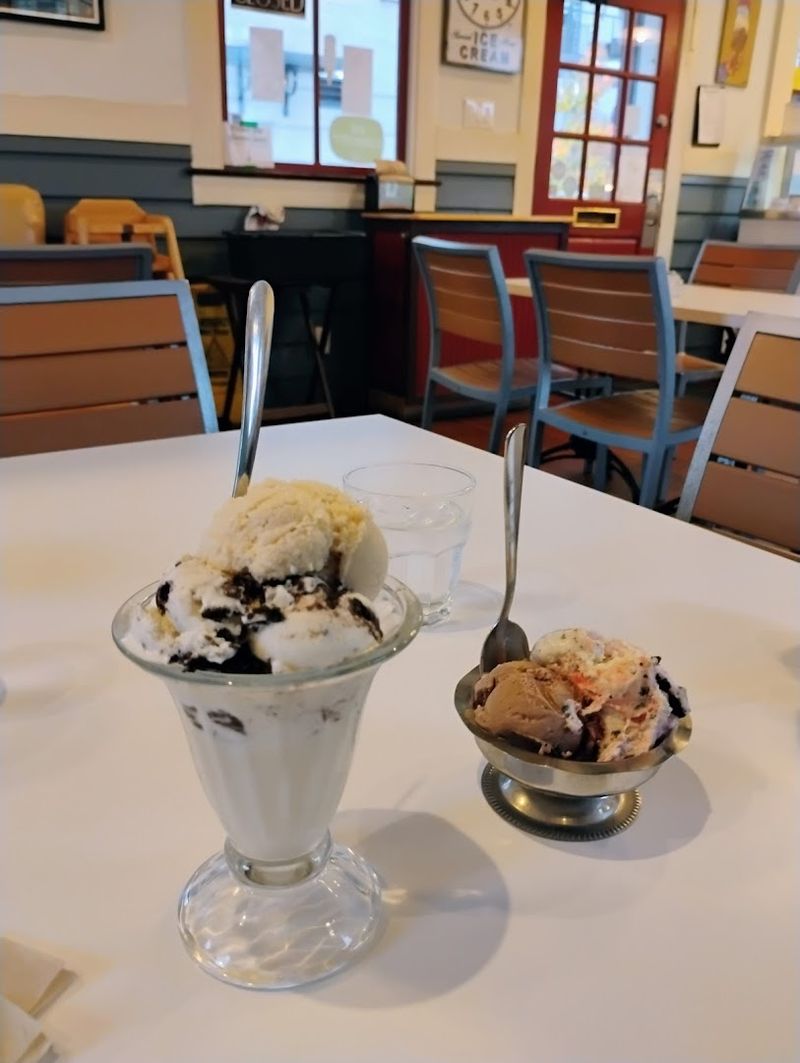 The Sweetest Nostalgia In Indiana Is Found At These 9 Ice Cream Shops - Decor Hint BRICS