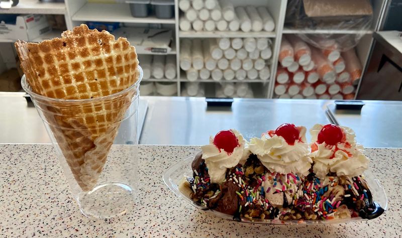 Discover A Small Connecticut Ice Cream Spot With Scoops Locals Can’t Stop Raving About - Decor Hint Try A Cone, Cup, Sundae, Or Shake