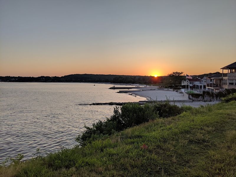 10 Connecticut Picnic Spots With Scenery That Feels Low-Key Stunning - Decor Hint Rocky Neck State Park, East Lyme