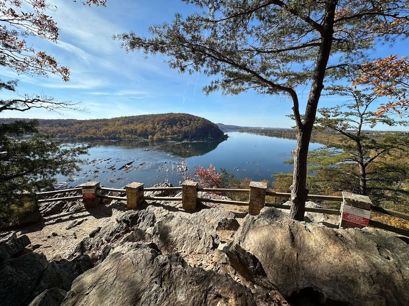 These 9 Pennsylvania Escapes Make Packing Lunch Feel Like A Great Idea - Decor Hint Chickies Rock County Park, Columbia