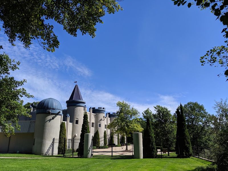 The Canadian Lakes Castle, Canadian Lakes
