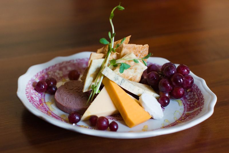 12 Missouri Restaurants Known For Their Distinctive Atmosphere And Menu - Decor Hint Vintage 1847 Restaurant