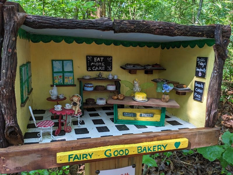 Hendersonville Gets A Sweet Little Hidden Detour - Decor Hint