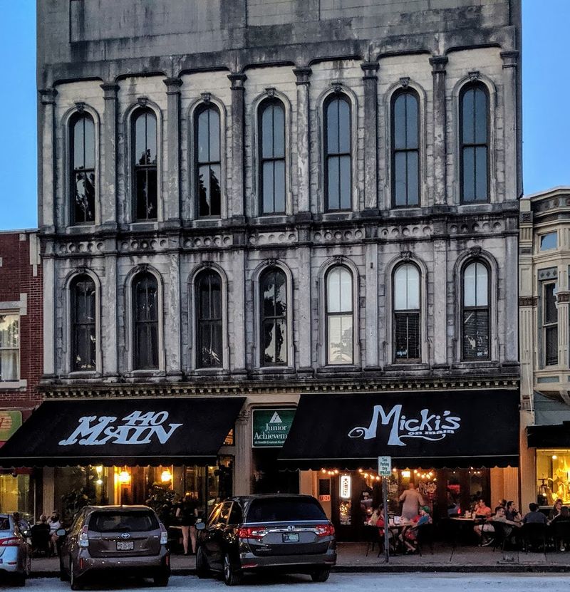 These 15 Kentucky Steakhouses Prove The Best Beef Tastes Like Tradition - Decor Hint 440 Main