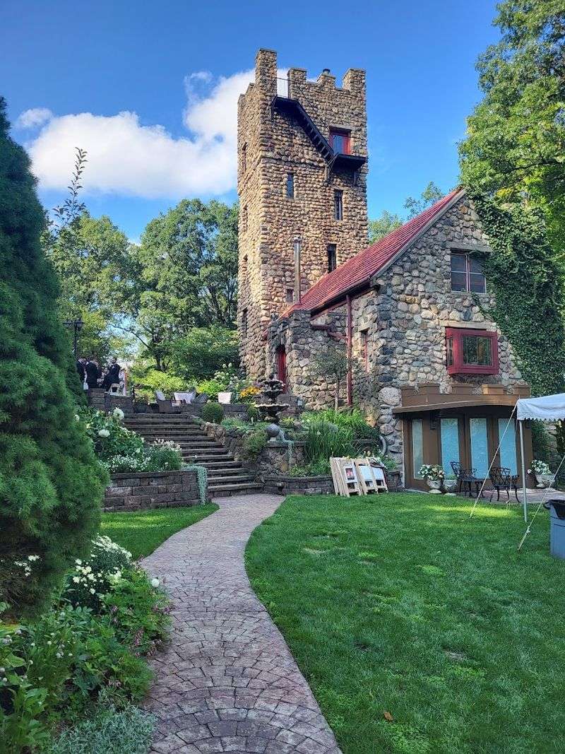 Helmer Castle, Jackson