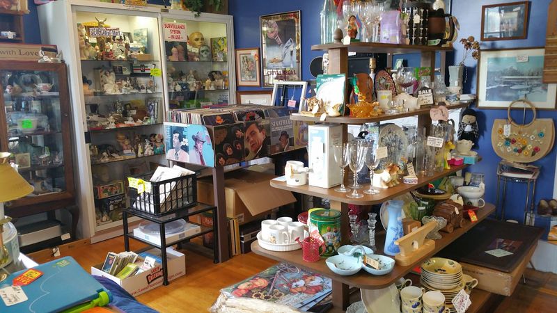 The Massive Thrift Store In Kentucky That Treasure Hunters Say Requires All Day To Explore - Decor Hint A Nonprofit Mission That Goes Beyond The Store