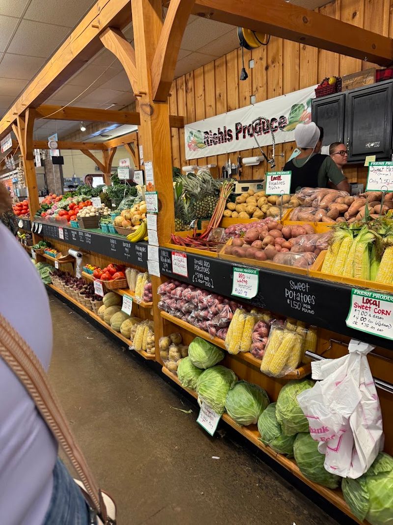 Locally Grown Produce That Looks Like It Belongs In A Painting