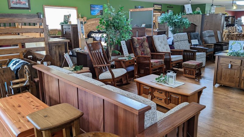 This Charming Amish Town In Missouri Feels Like A Step Back In Time - Decor Hint Handcrafted Furniture Worth Every Penny