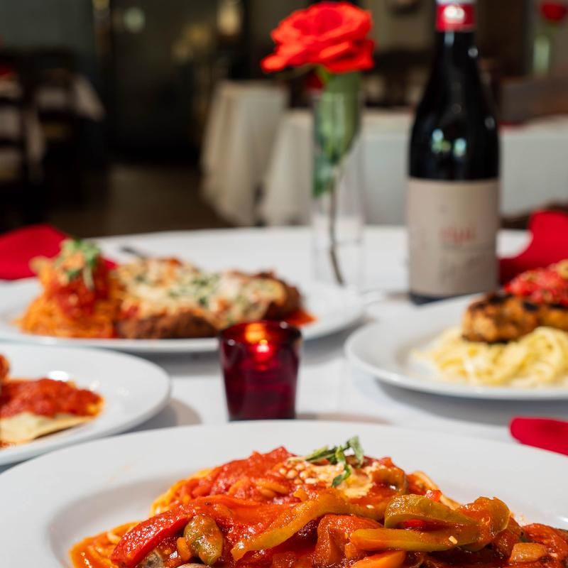 Sunday Family Dinner Adds Big-Table Appeal