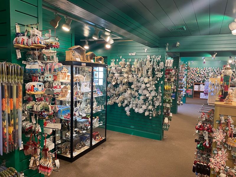 What To Pick Up For A Meaningful Gift