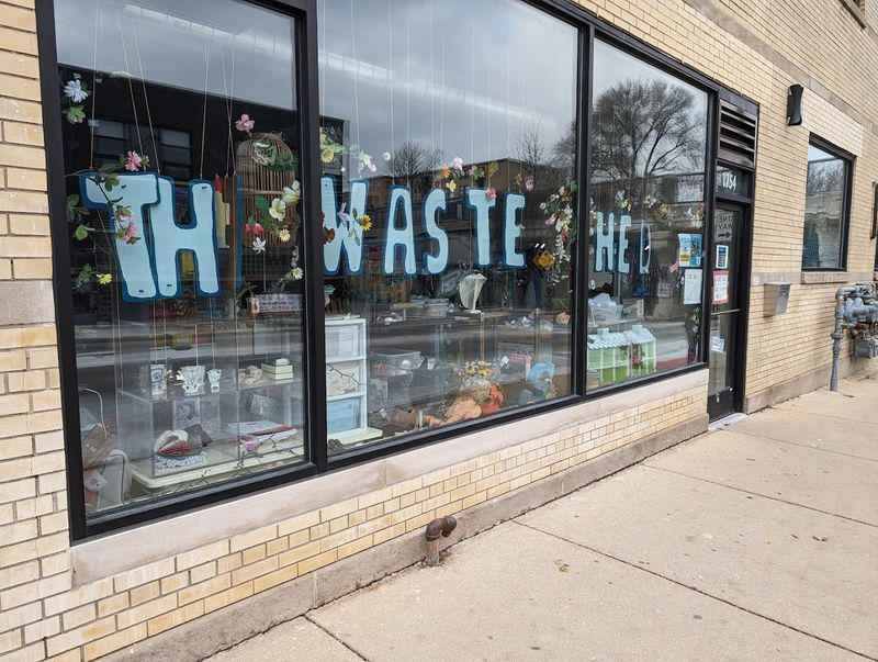 This Illinois Creative Reuse Store Is A Thrifter's Dream For Art Supplies - Decor Hint The Neighborhood That Makes This Store Feel Right At Home