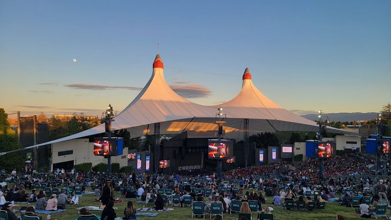 Mountain View Fireworks With San Francisco Symphony, Mountain View