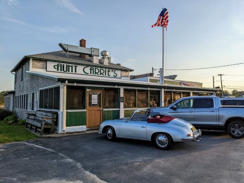 Aunt Carrie's