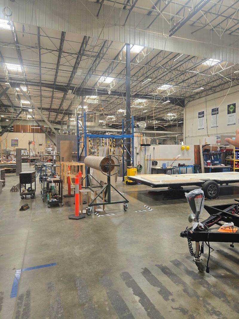 12 California Factory Tours That Turn Everyday Curiosity Into A Fun Day Out - Decor Hint Lance Camper Factory Tour, Lancaster