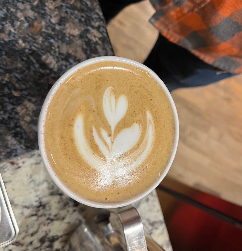 The Cafe Miel That Visitors Cannot Stop Raving About