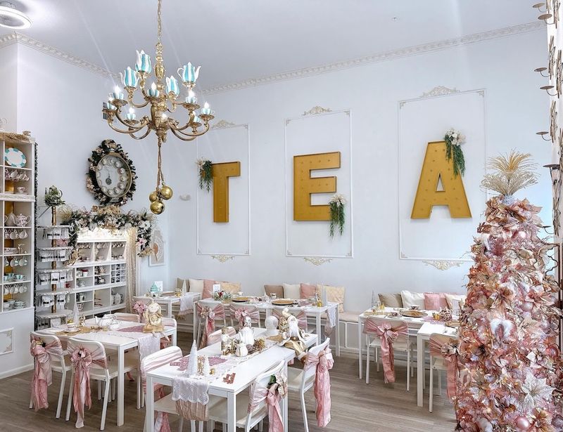 10 Charming Florida Tea Houses Where Every Cup Feels Like A Little Escape - Decor Hint The Tea Room Experience