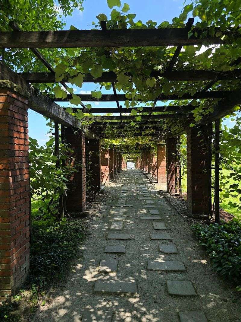 One Hidden Ohio Destination Looks Like Something From A Dream - Decor Hint Seasonal Events Worth Planning Around