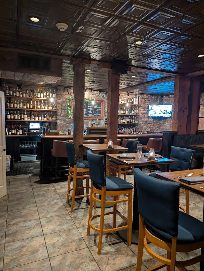 The Cozy Tavern Experience Worth Knowing About