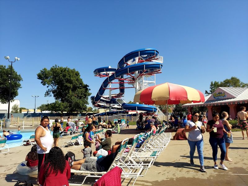 The Food Options Keep Families From Leaving Early