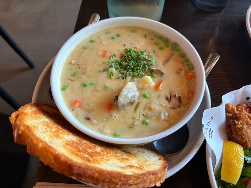 Skip The Fancy Spots And Try These Washington Seafood Shacks Locals Love - Decor Hint Local Tide