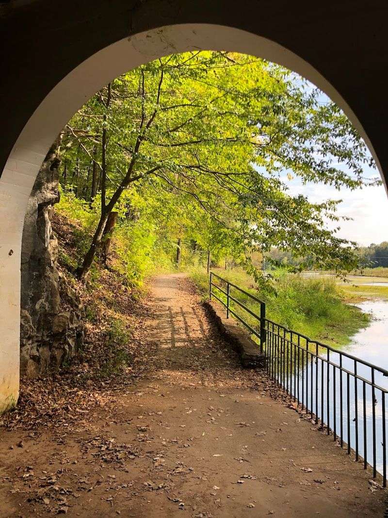 Dunbar Cave State Park, Clarksville