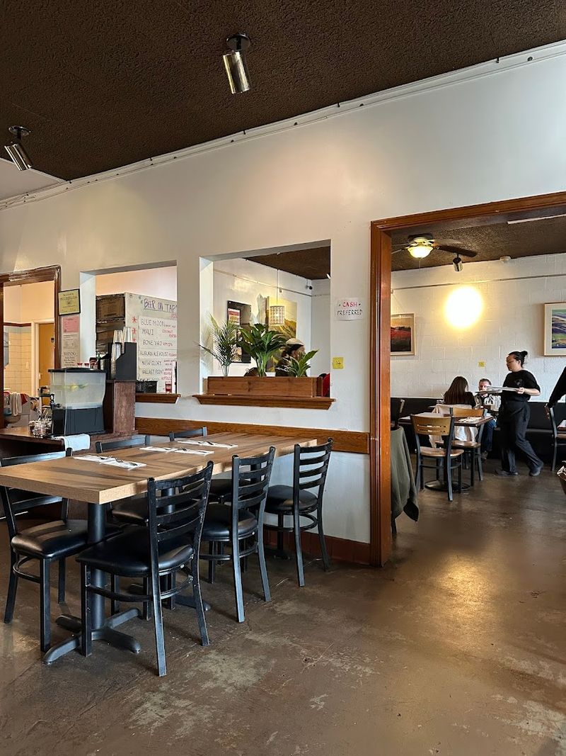 14 Sacramento, California Hole-In-The-Wall Restaurants Locals Would Rather Keep To Themselves - Decor Hint The Coconut on T, 1110 T St, Sacramento, California