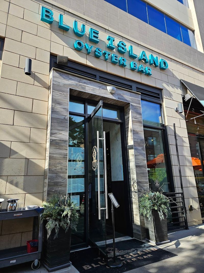 11 Colorado Seafood Restaurants That Deserve A Spot On Your Dining List - Decor Hint Blue Island Oyster Bar And Seafood