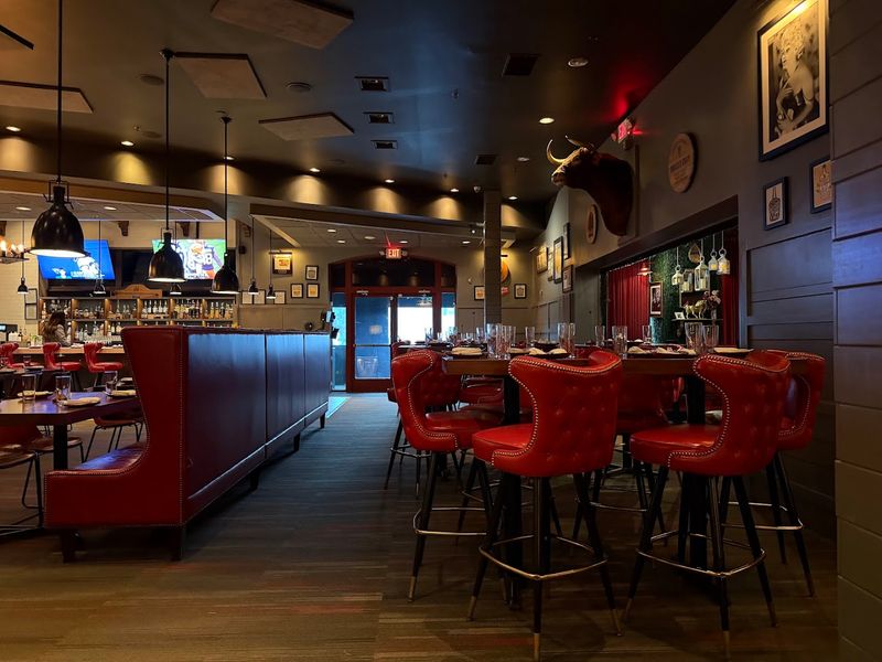 These 15 Kentucky Steakhouses Prove The Best Beef Tastes Like Tradition - Decor Hint Steak And Bourbon - Herr Lane