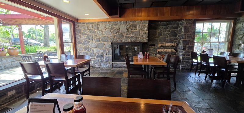Harvey's Main Street BBQ, Mount Joy