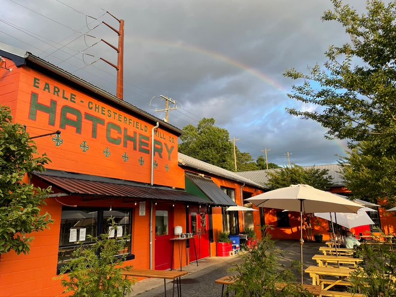 These Western North Carolina Burgers Are Worth Thinking About Long After The Last Bite - Decor Hint Baby Bull