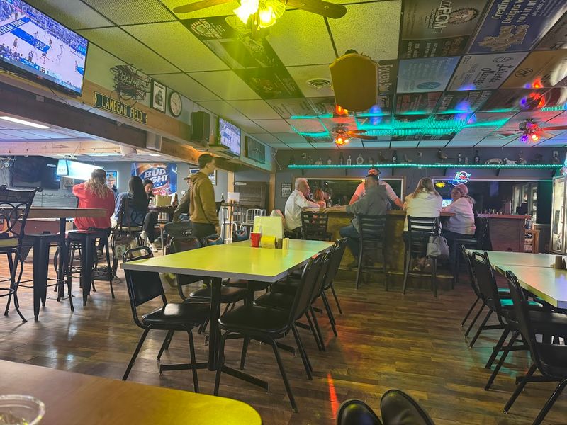 CJ's at the Lake, Crofton