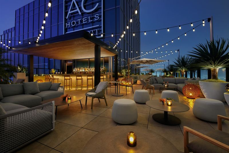 La Lo La Rooftop, Los Angeles