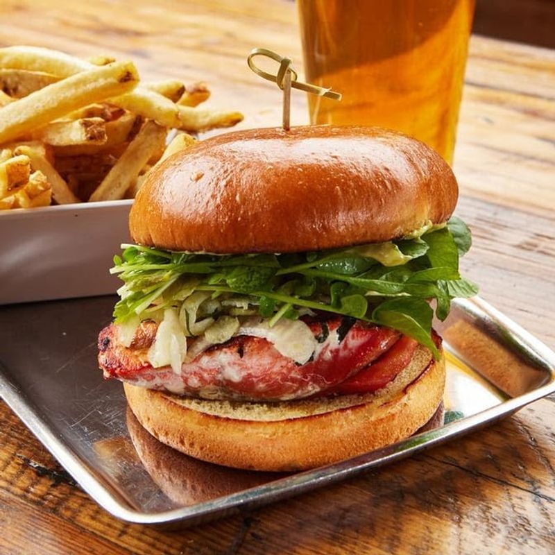 Uneeda Burger, Seattle
