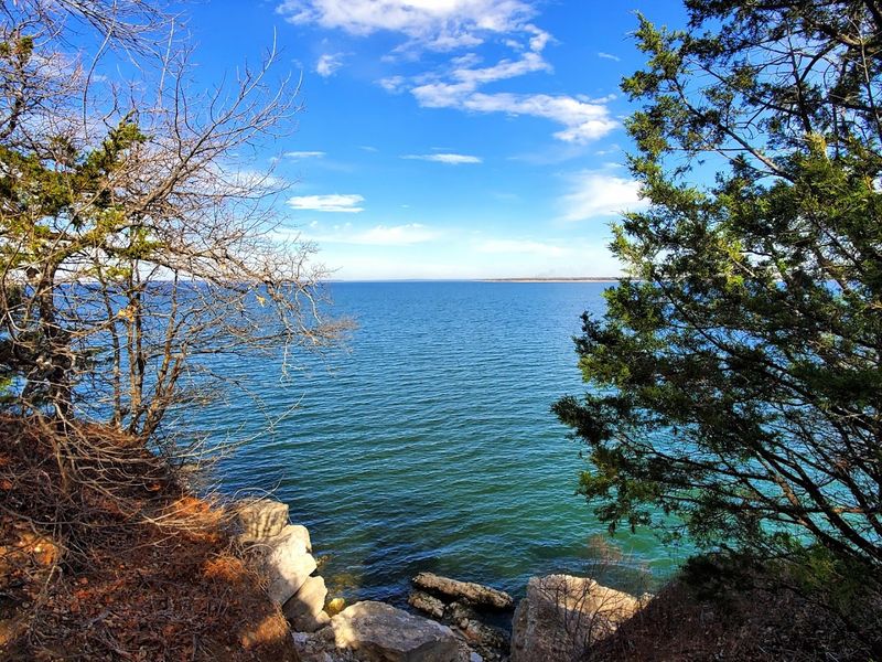 Explore The Hidden Texas Beach With Water That Outshines Any Tropical Getaway - Decor Hint Picnicking With A Lakeside View That Beats Any Restaurant Patio