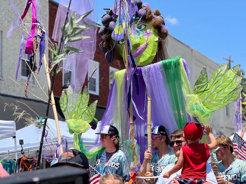 The Cobbler Parade Makes This More Than A Regular Food Festival