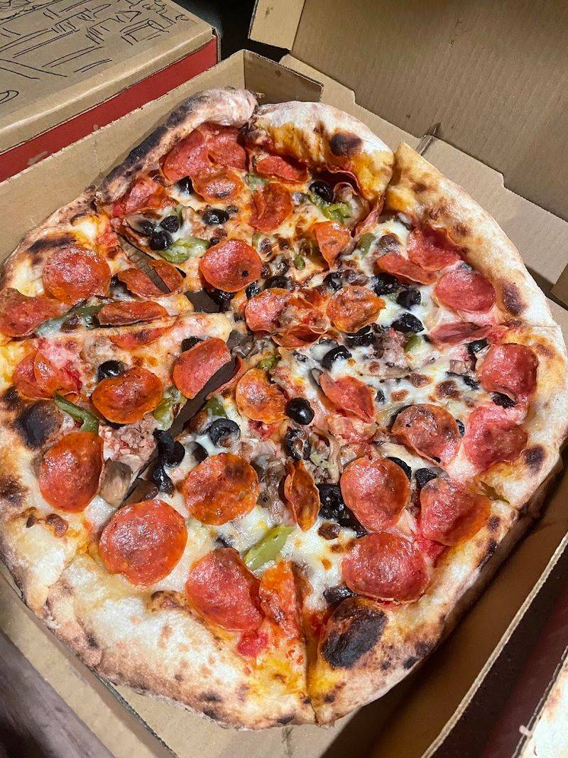 10 West Virginia Pizza Spots That Don't Look Like Much But Keep Drawing Crowds - Decor Hint Pizzas & Cream, Nebo
