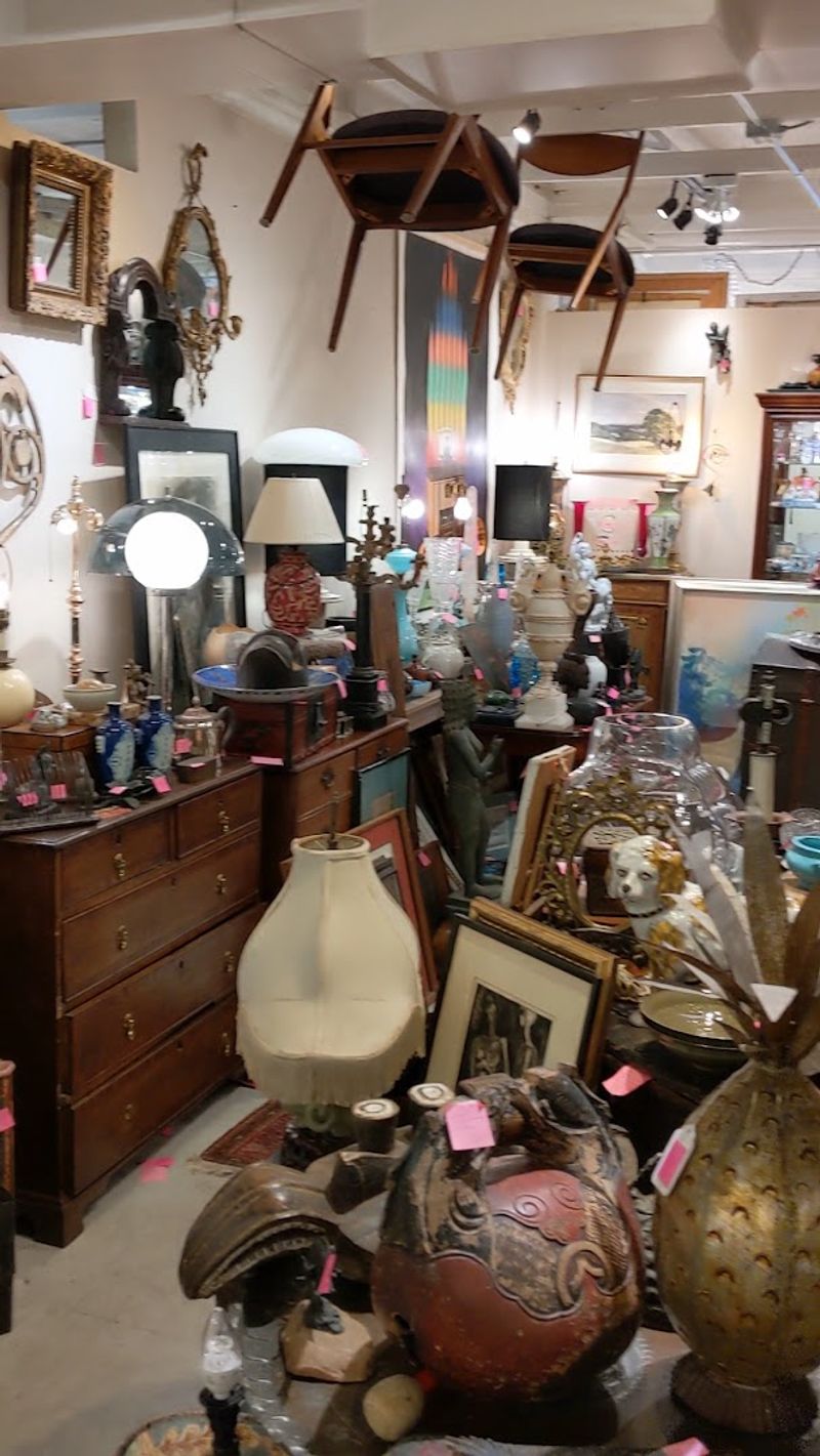 Pasadena Antique Center and Annex, Pasadena