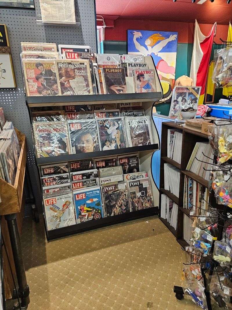 Lose Yourself Among The Treasures Inside This Massive New York Antique Warehouse - Decor Hint Books, Records, And Paper Ephemera