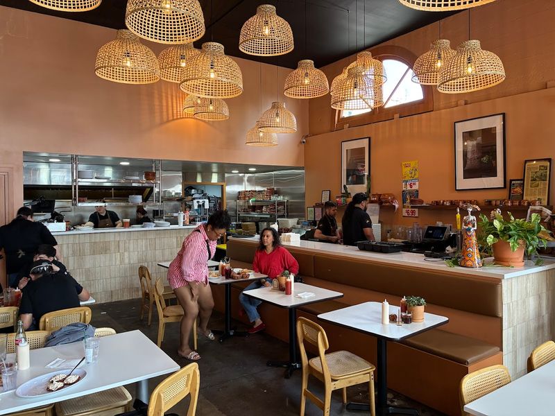 Cenaduria Elvira, Oakland