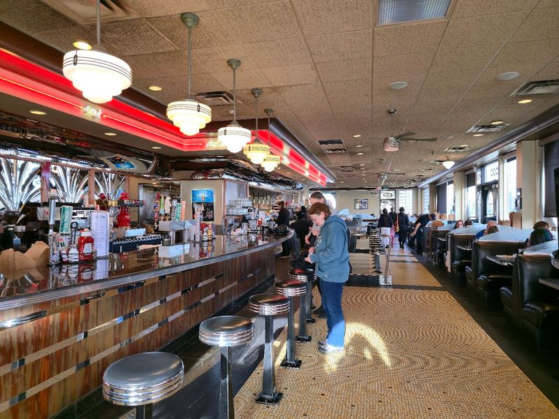 These 11 Alaska Breakfast Spots Have Earned Loyal Followings One Plate At A Time - Decor Hint Sami's City Diner