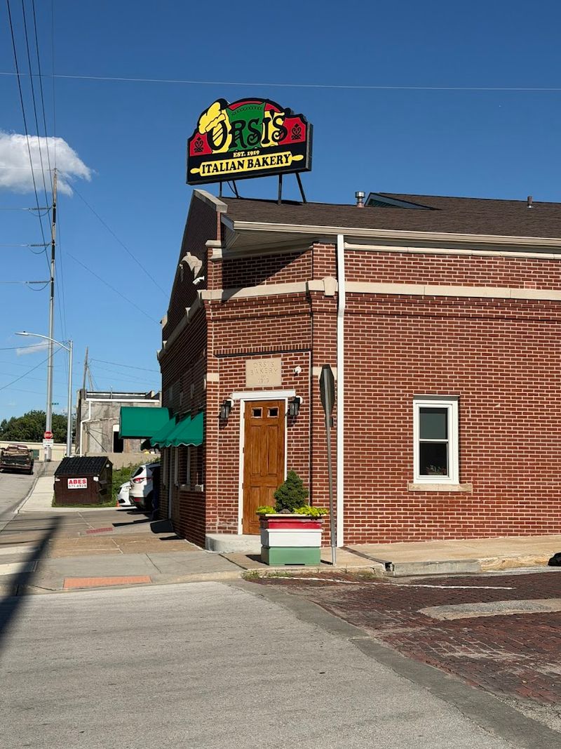 10 Low-Key Nebraska Pizza Spots Locals Would Happily Keep To Themselves - Decor Hint Orsi's Italian Bakery & Pizzeria, Omaha