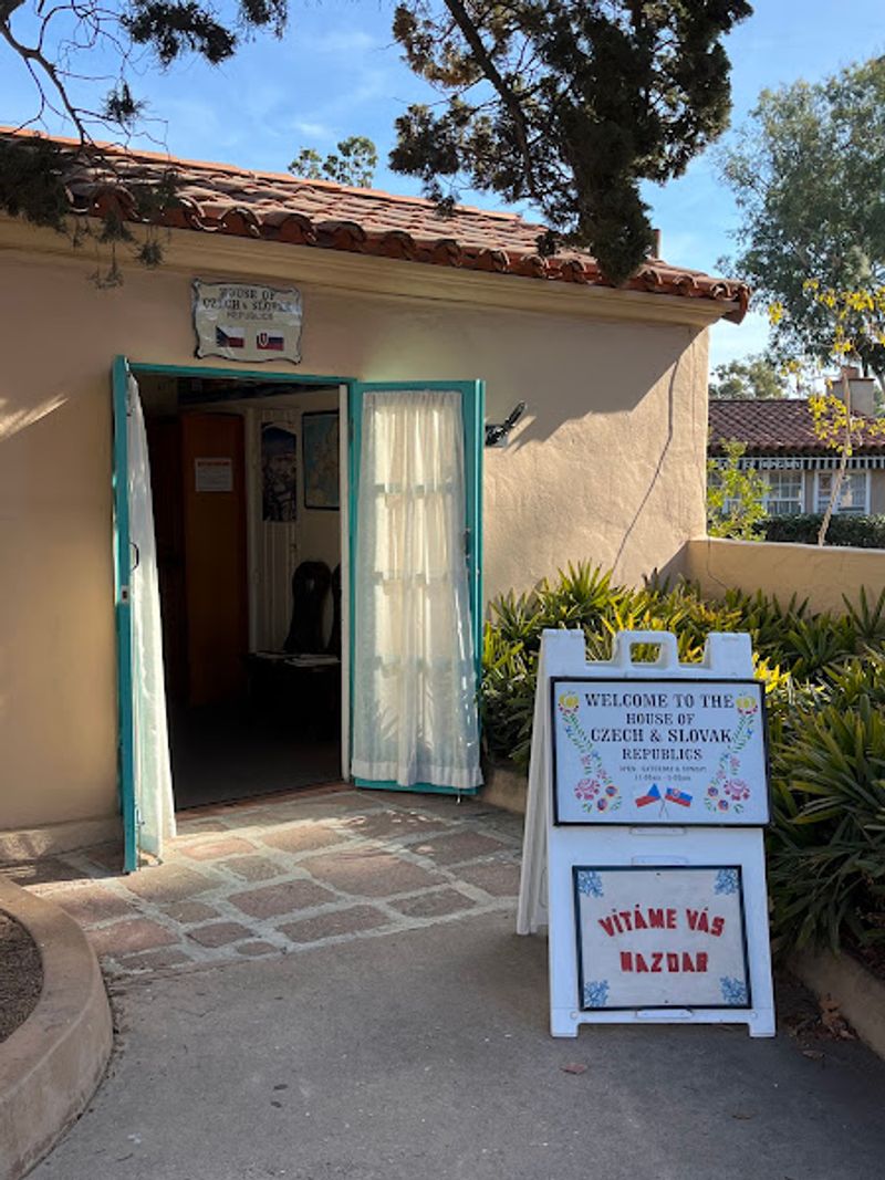 House Of Czech And Slovak Republics, San Diego