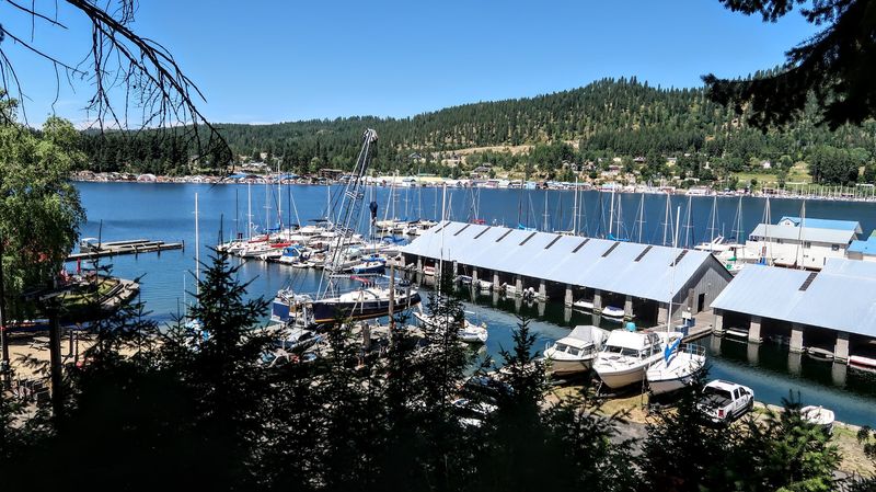 Boats Outnumber The Rush Along The Waterfront