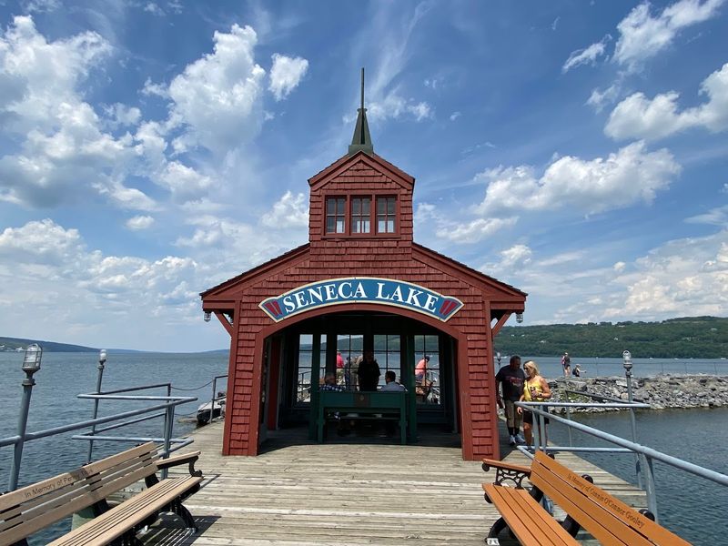 Seneca Lake, Seneca County