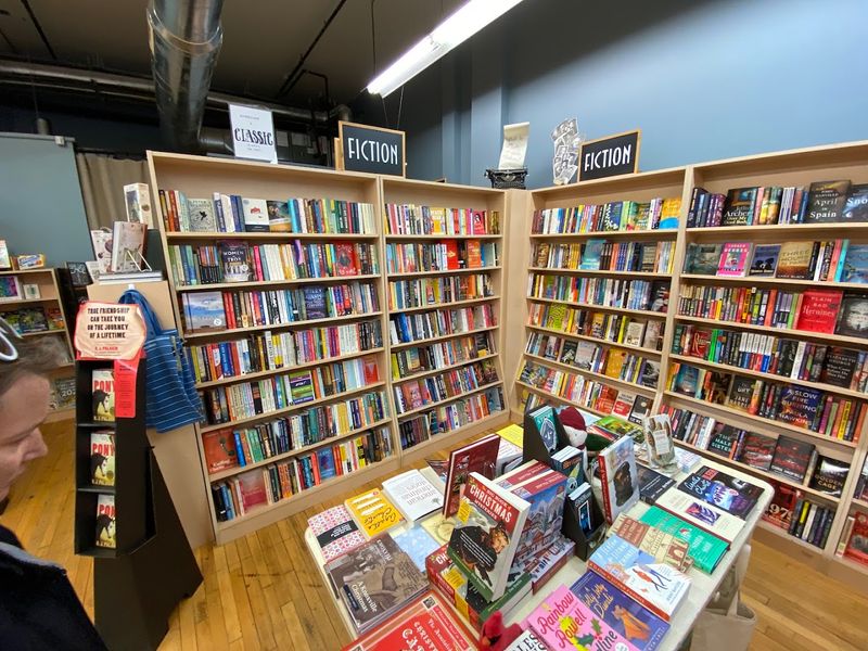 Tennessee's Most Irresistible Bookstores Are Made For Slow Browsing - Decor Hint Union Ave Books, Knoxville