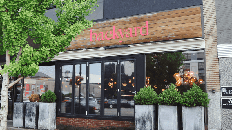 11 Unassuming West Virginia Restaurants Serving Pizza Locals Can't Stop Talking About - Decor Hint Backyard Pizza And Raw Bar, Huntington